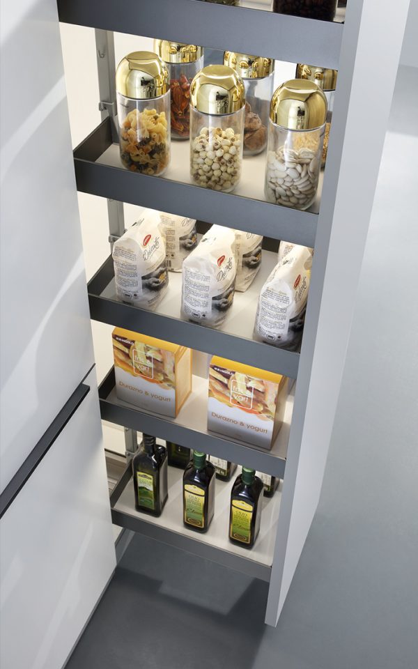 Shearer soft close tall unit - Image 3